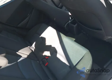 2019 Toyota Yaris Le из США, поврежденный, VIN 3MYDLBYV1KY518746